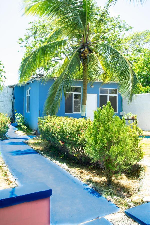 Mahalo House B&B - Tu Casa Hospedaje En San Andres Isla - Exterior photo