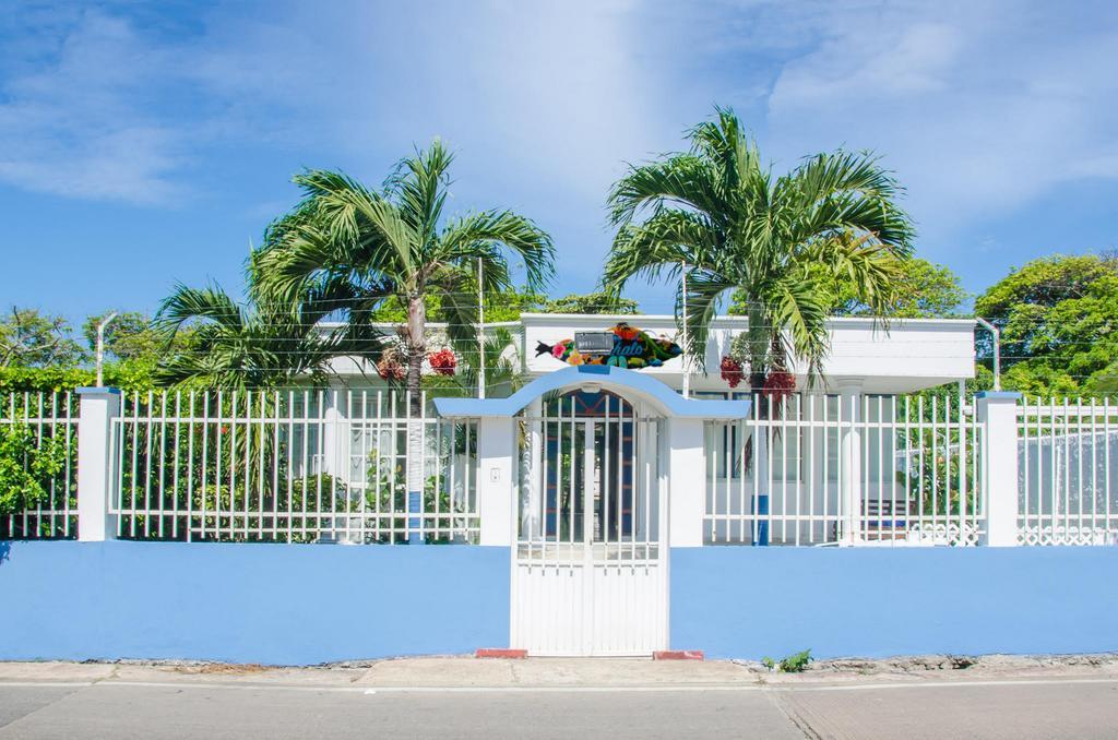 Mahalo House B&B - Tu Casa Hospedaje En San Andres Isla - Exterior photo